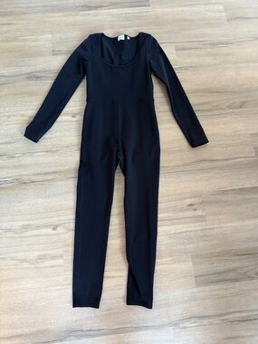 Aritzia full sleeved one piece (WILFRED FREE)